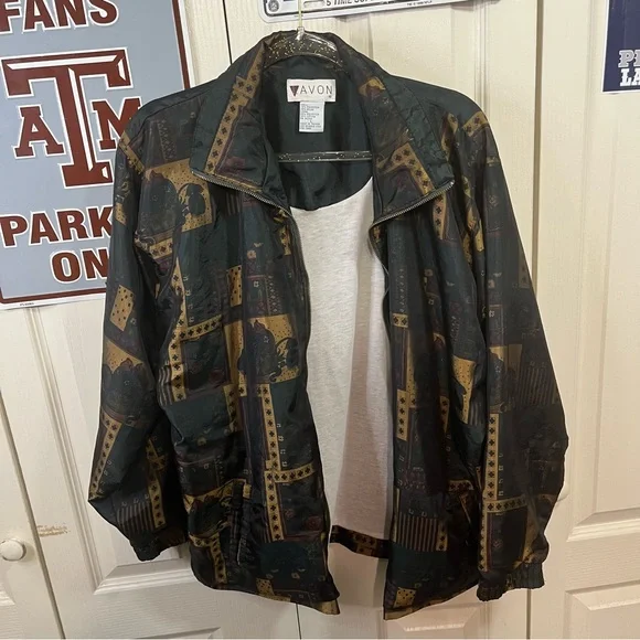 Lavon Vintage Women’s Windbreaker - Picture 5 of 8